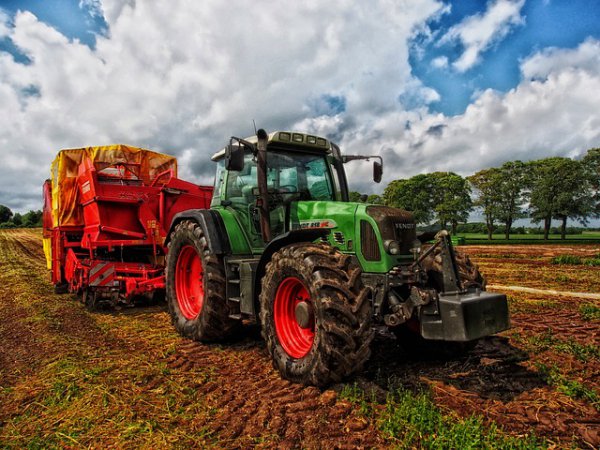 Tractor Farm